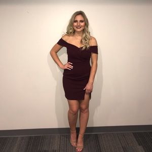 Off the shoulder bodycon dress by Speechless